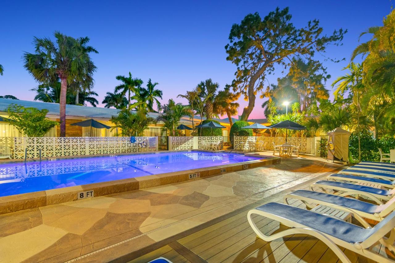 The Fairways Inn Of North Naples Esterno foto