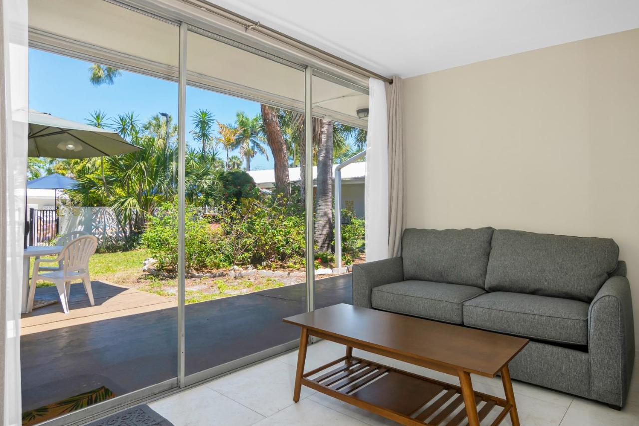 The Fairways Inn Of North Naples Esterno foto