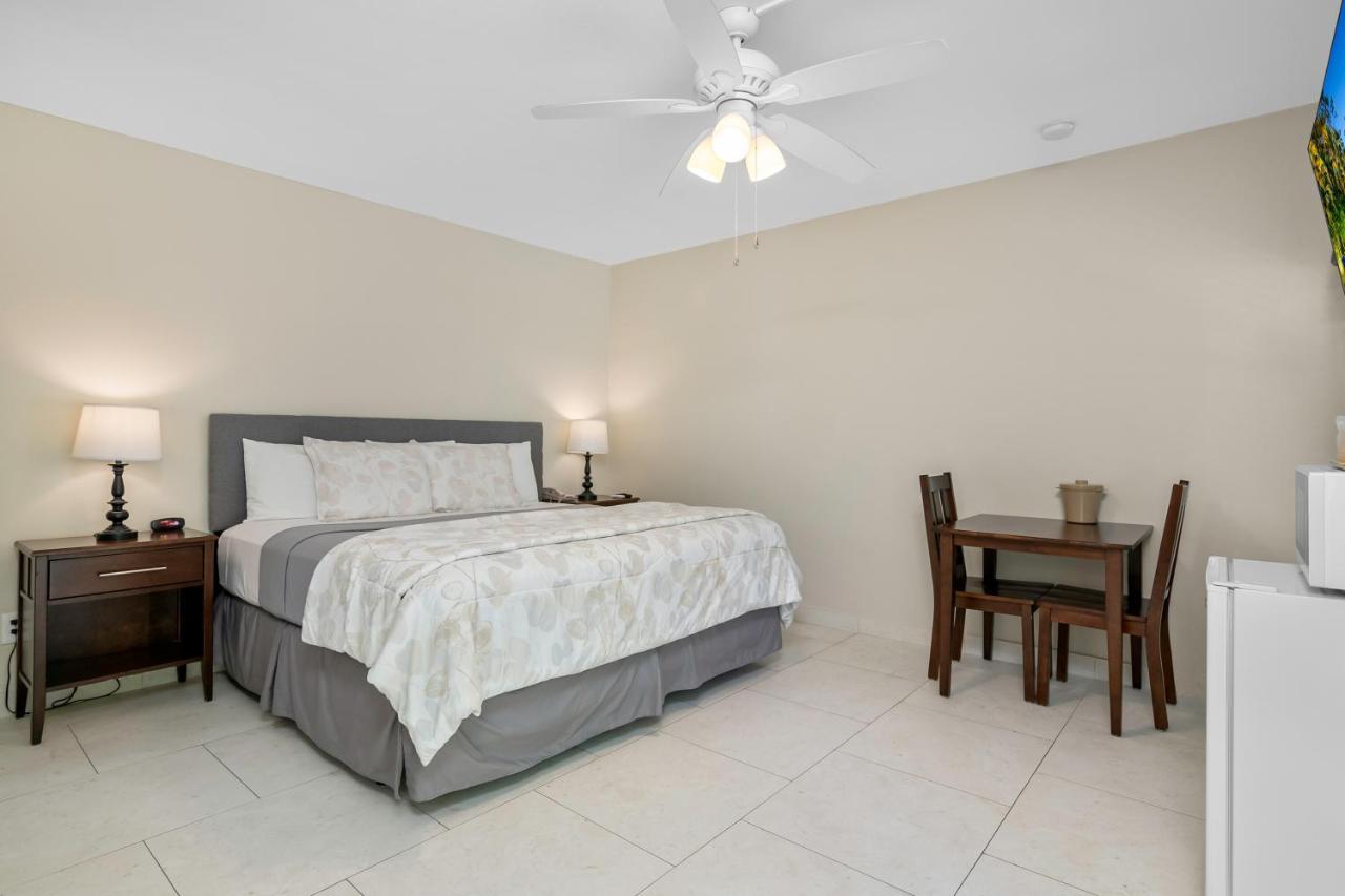 The Fairways Inn Of North Naples Esterno foto